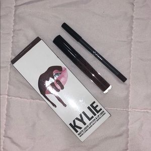 True Brown K Kylie lip kit